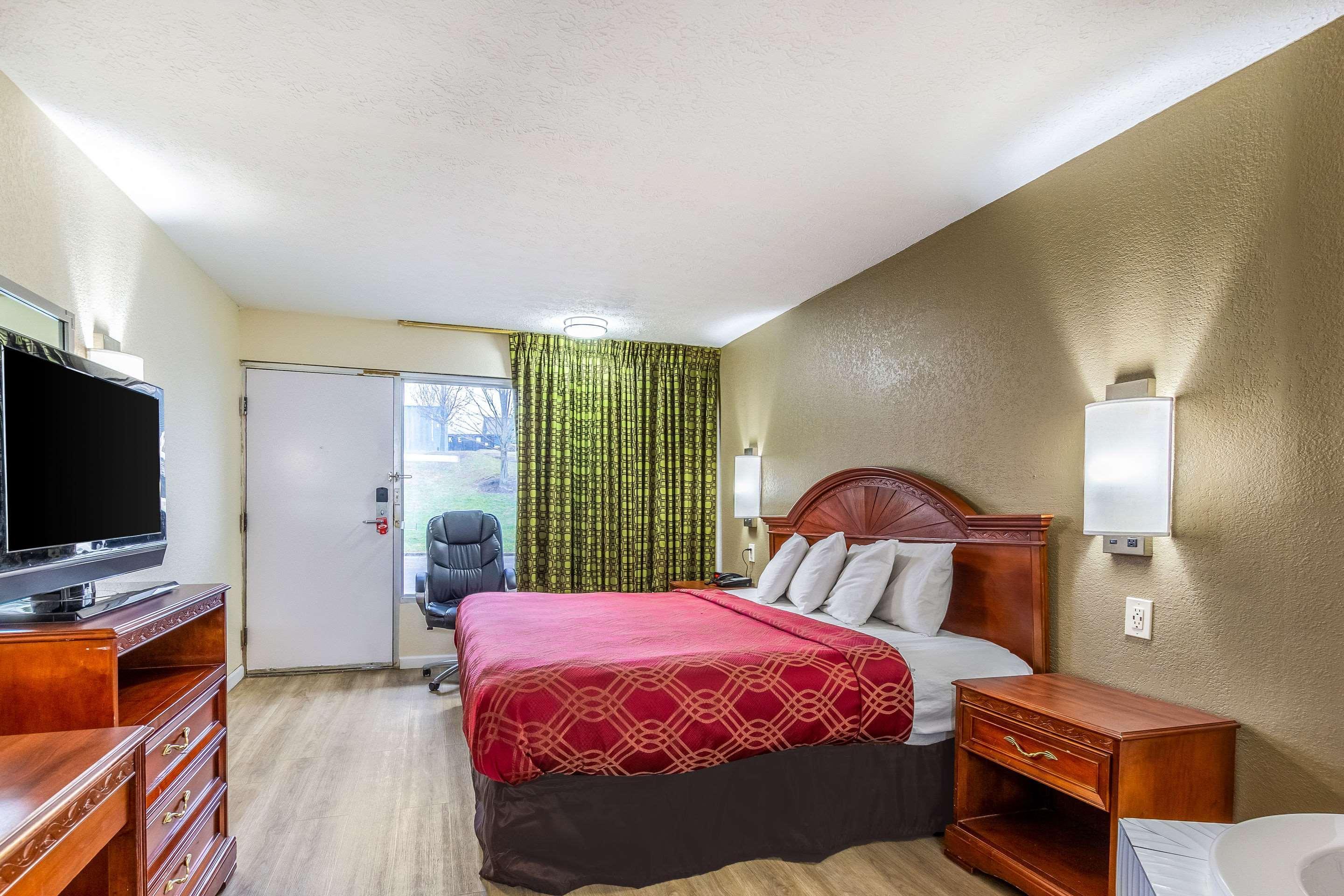 Red Roof Inn Walton - Richwood Extérieur photo