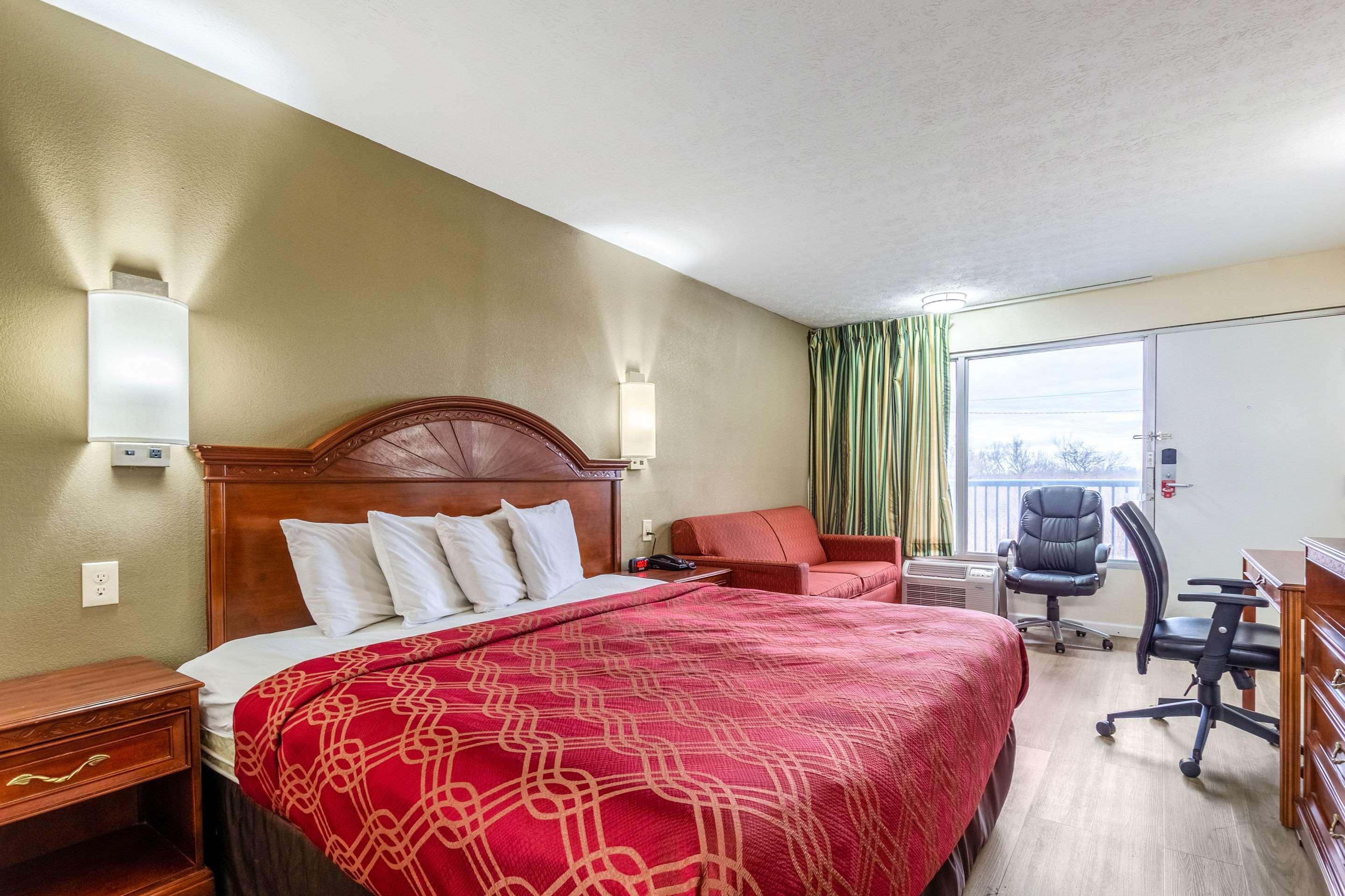 Red Roof Inn Walton - Richwood Extérieur photo